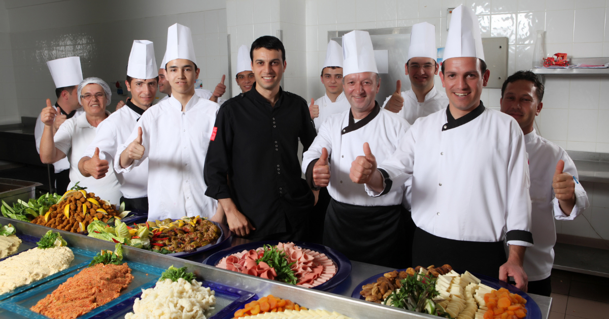 Работа вахтой в ресторане: ресторан "Лагуна" в г. Серпухов 