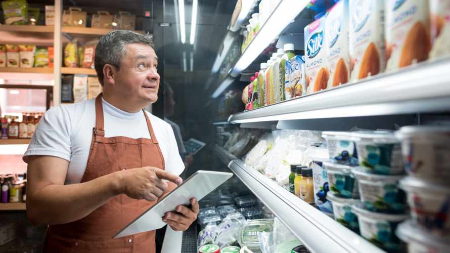 Администратор в торговый зал