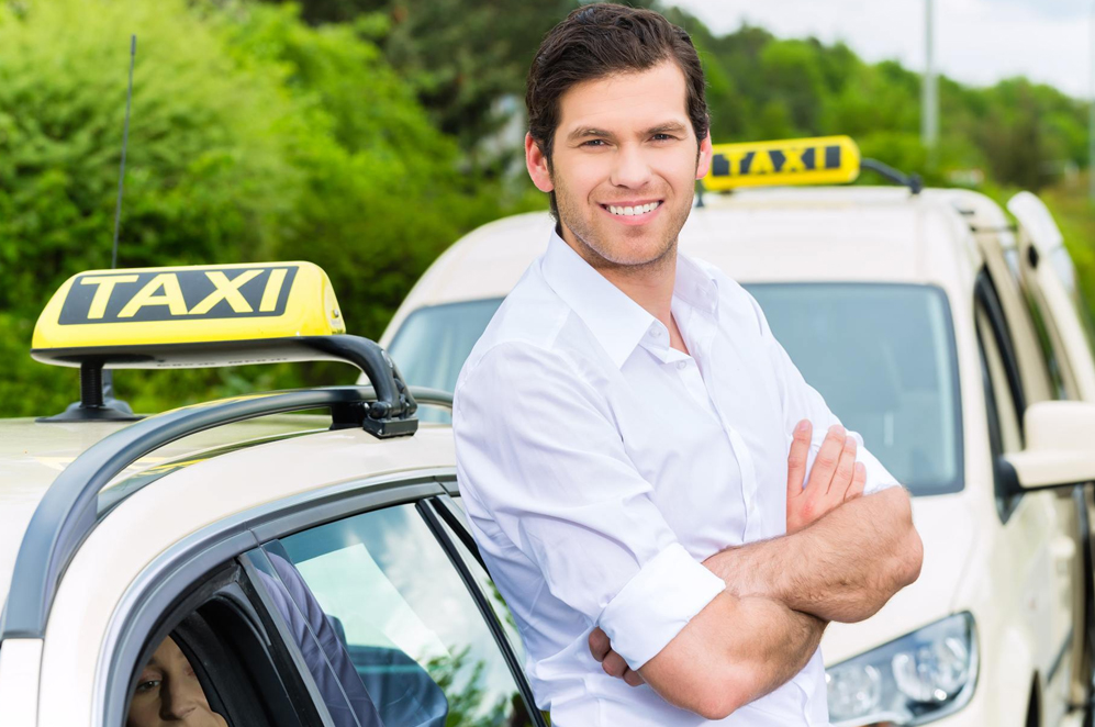 Водитель такси